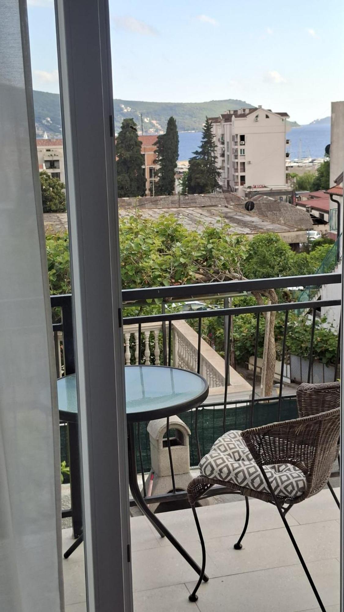 Apartments Lena Херцег-Нови Номер фото
